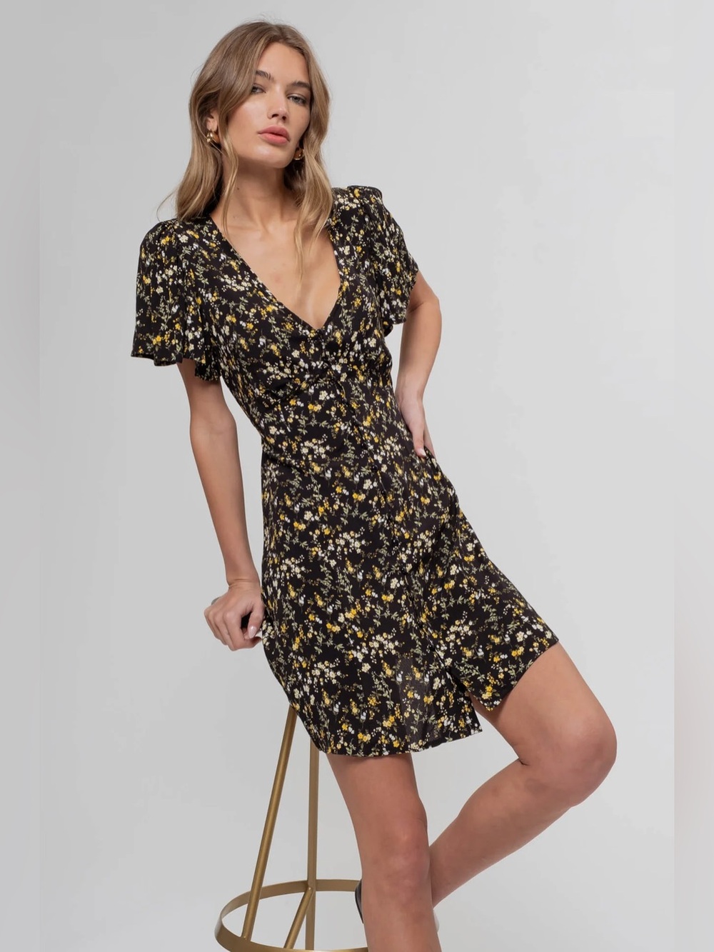 New Vici/BP Black Floral Tie Back Short Sleeve Mini Dress Size Large